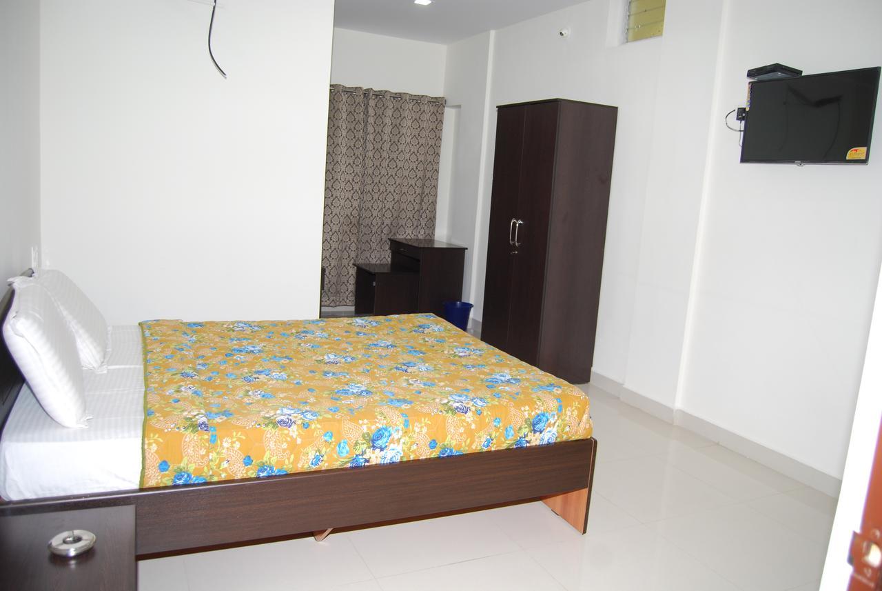 Pratham Residency Hotel Mysore Esterno foto