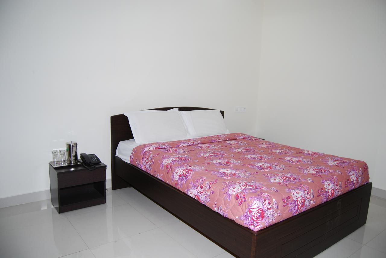 Pratham Residency Hotel Mysore Esterno foto