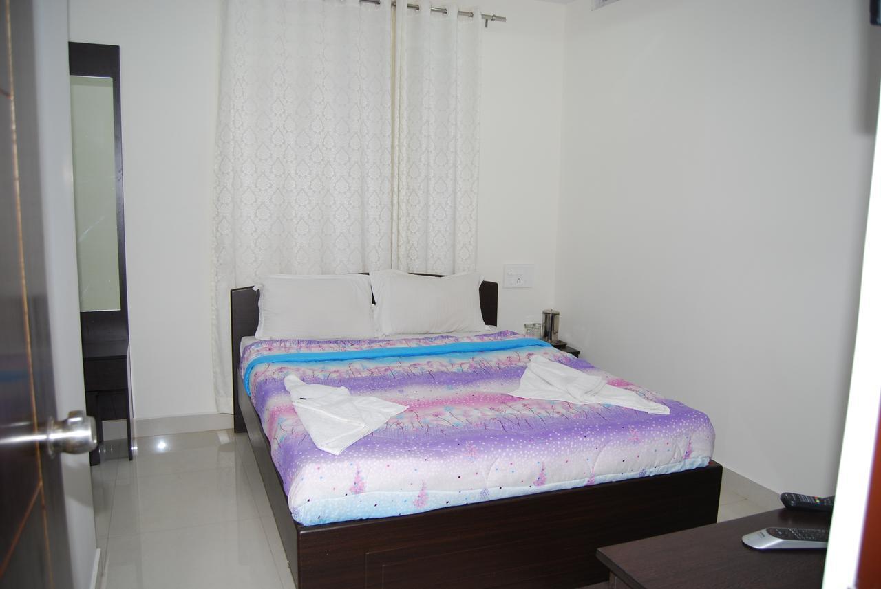 Pratham Residency Hotel Mysore Esterno foto