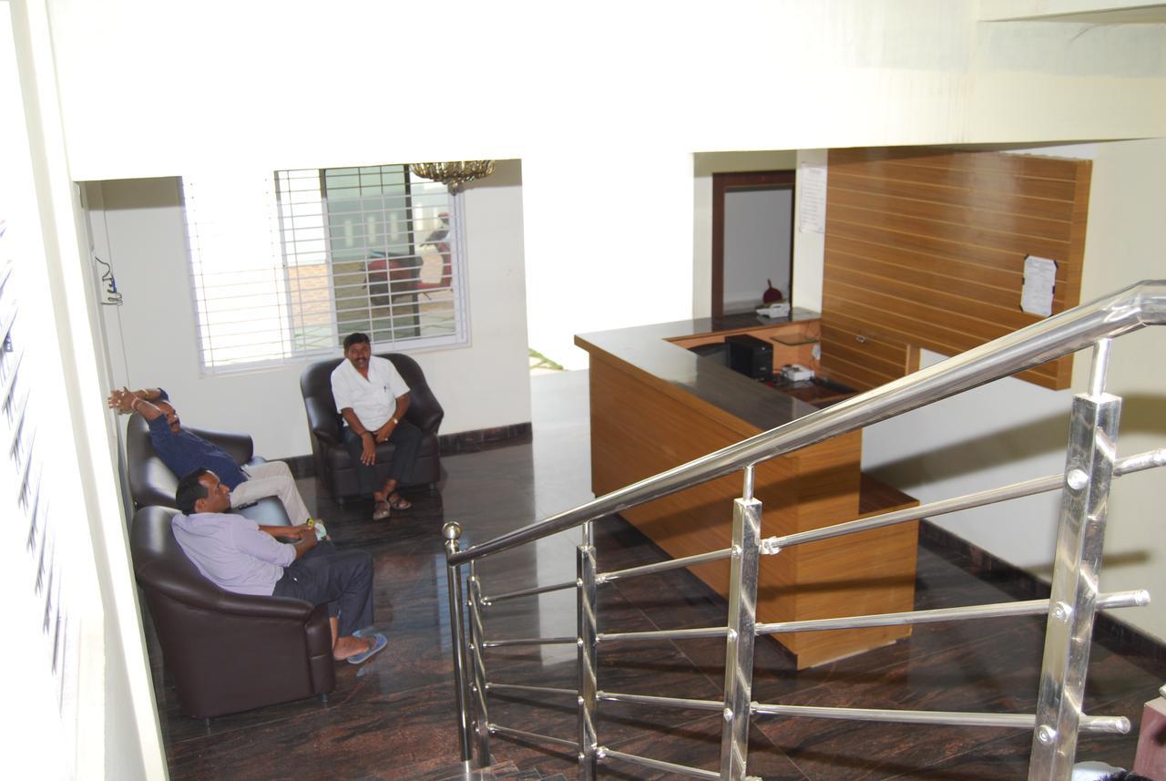 Pratham Residency Hotel Mysore Esterno foto