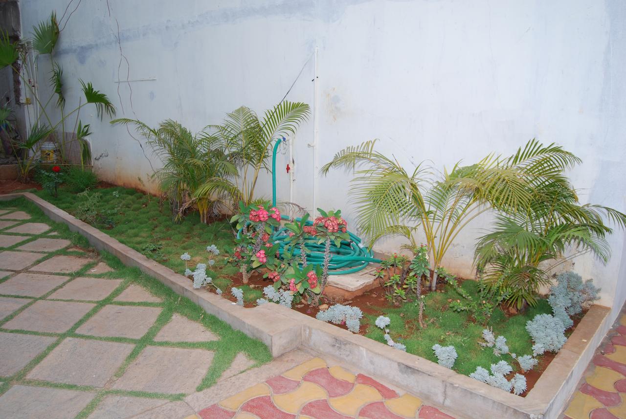 Pratham Residency Hotel Mysore Esterno foto