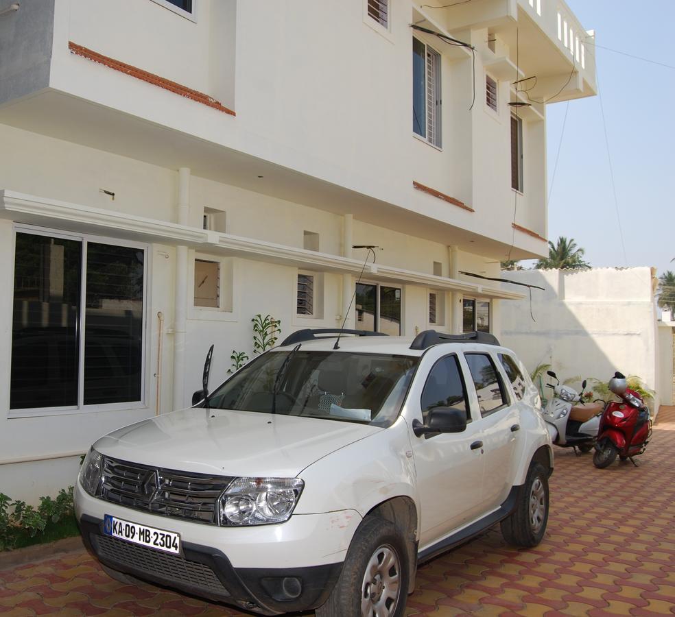 Pratham Residency Hotel Mysore Esterno foto